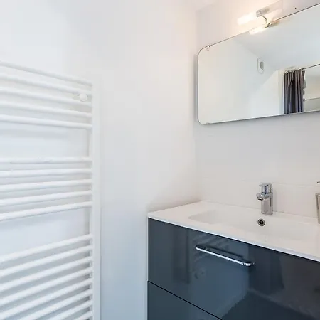 아파트호텔 Clublord - Charming Studio Next To The Tram Station *